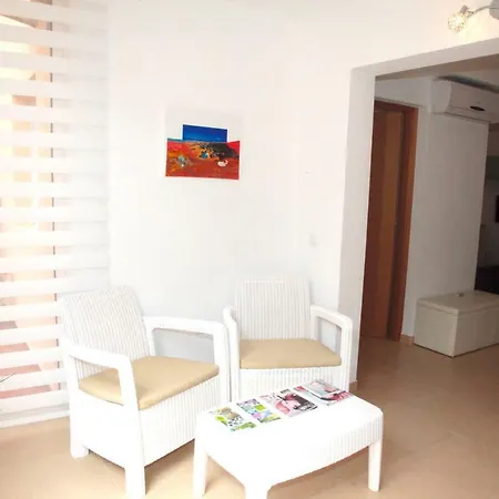 Apartamento Los Delfines *